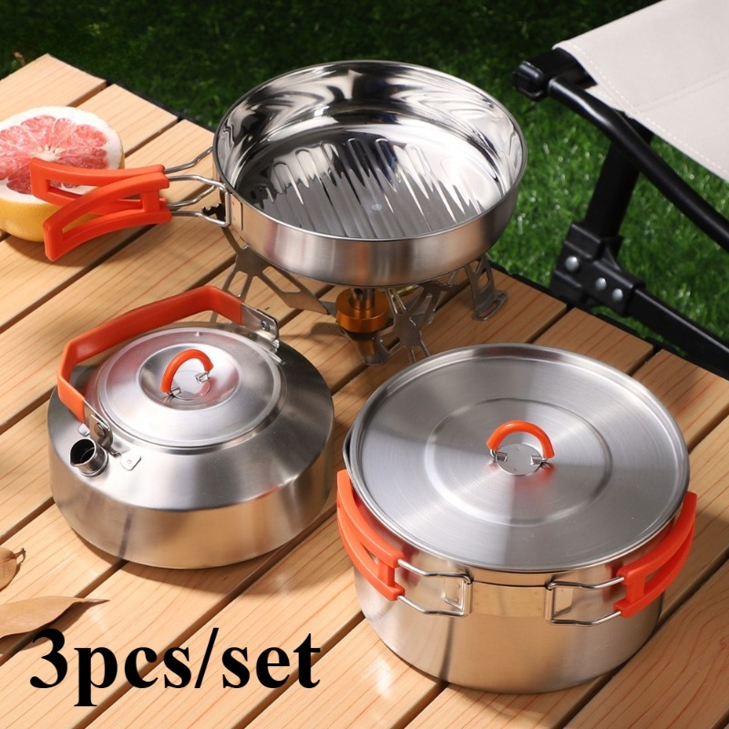 Camping Cooking Set Lightweight - キャンプ用調理器具セット。軽量アルミニウム製で、折りたたみ式の取っ手が付いた、重ねて収納できる調理鍋キット。持ち運び可能なアウトドア用食器で、ピクニック、旅行、バックパッキング、アウトドアキャンプに最適。アウトドアでの調理に必要な消耗品として。3点セット。