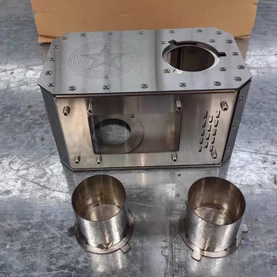 Camping Cooking Fire Stove - キャンプ用薪ストーブ、火花防止、火星加熱、煙突転換、調理拡張プラットフォーム、マジックキューブ、両面火観察